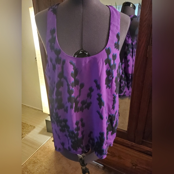 Silence + Noise Purple Print Cutout Back Summer Top - Picture 2 of 5